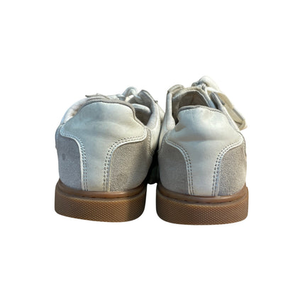Cushionaire Balance Women's White Low Top Lace Up Casual Sneakers Shoes 9.5W