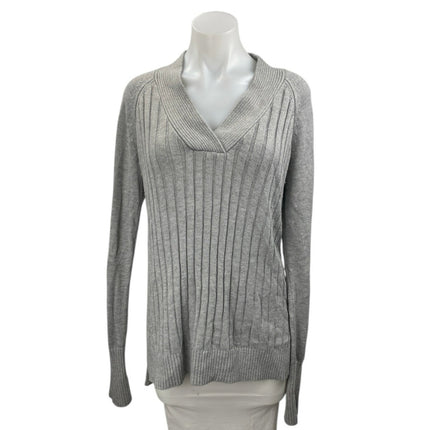 White House Black Market Gray Ribbed Knit V Neck Long Sleeve Sweater Top Size M
