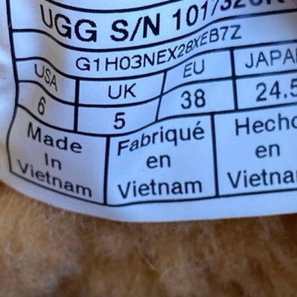 UGG Neumel II Women's Yellow Lace Up Suede Faux Shearling Chukka Boots Size 6