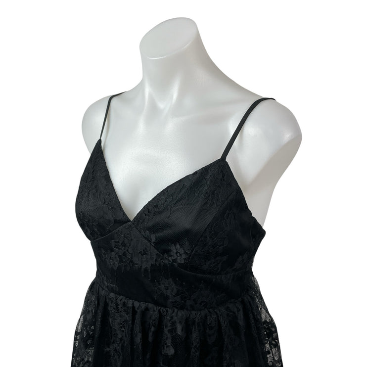 NEW Lulus Tier I Go Black Lace V Neck Sleeveless Tiered Maxi Prom Dress Size M