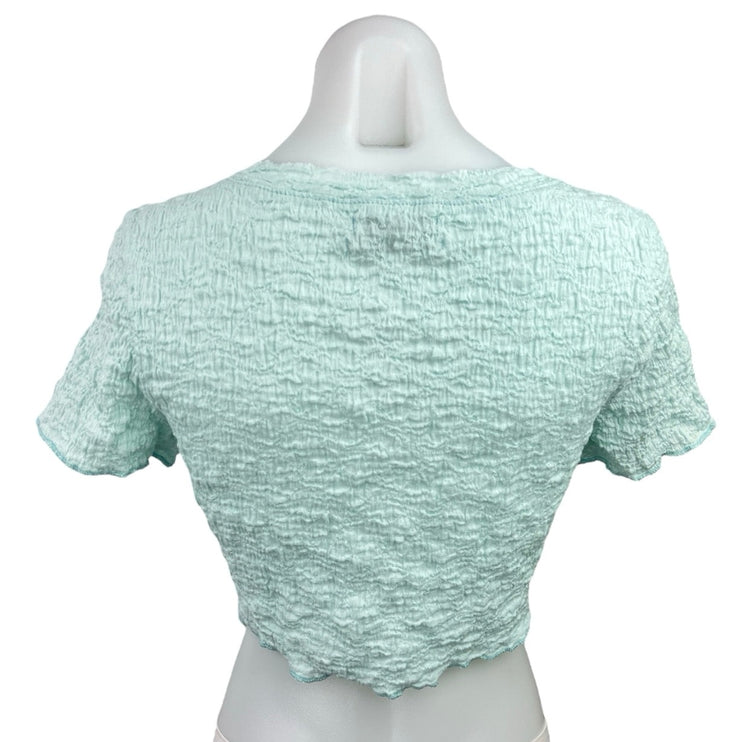 Urban Outfitters Light Blue Ruffle Crinkled Button Stretch Crop Top Blouse Sz M