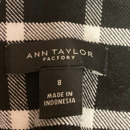 Ann Taylor Black Plaid Side Zip Straight Leg High Rise Ankle Dress Pants Size 8