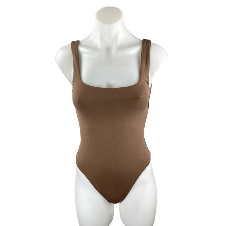 Aritzia Babaton Tan Sleeveless Square Neck Thong Cami Tank Bodysuit Top Size M