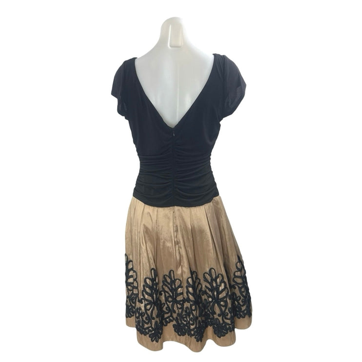 DressBarn Black Floral Embroidery Ruched Cap Sleeve Midi Flare A-Line Dress Sz 8