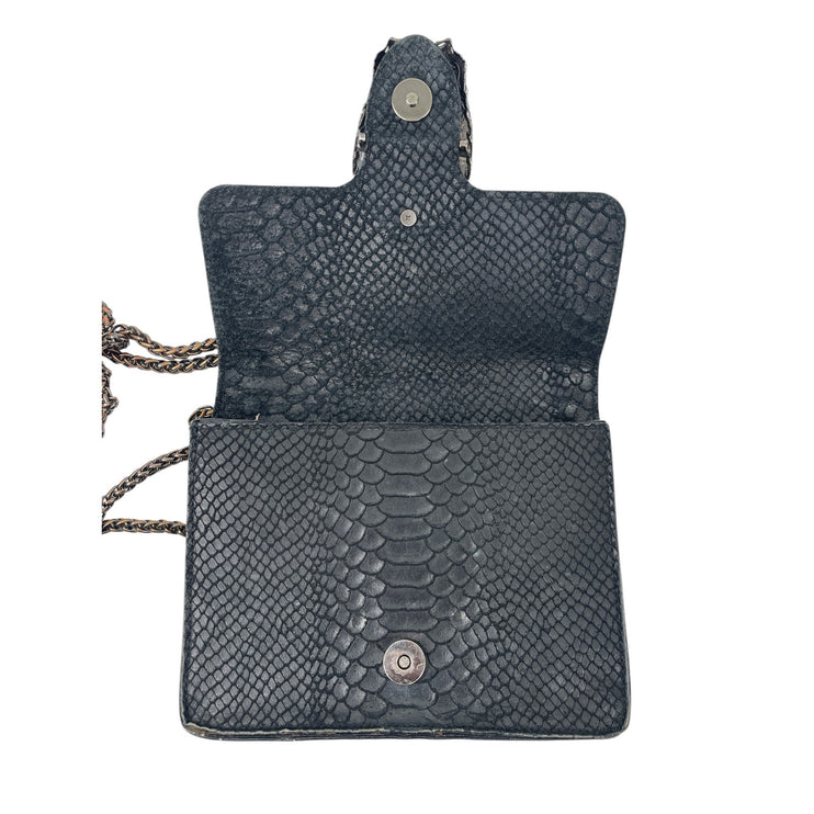 Women's Black Snakeskin Textured Faux Leather Horseshoe Chain Crossbody Bag OS