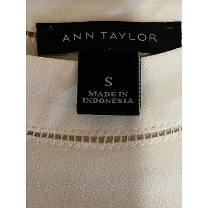 Ann Taylor Women's White Pintucked Short Sleeve Crew Neck Blouse Top Size S `