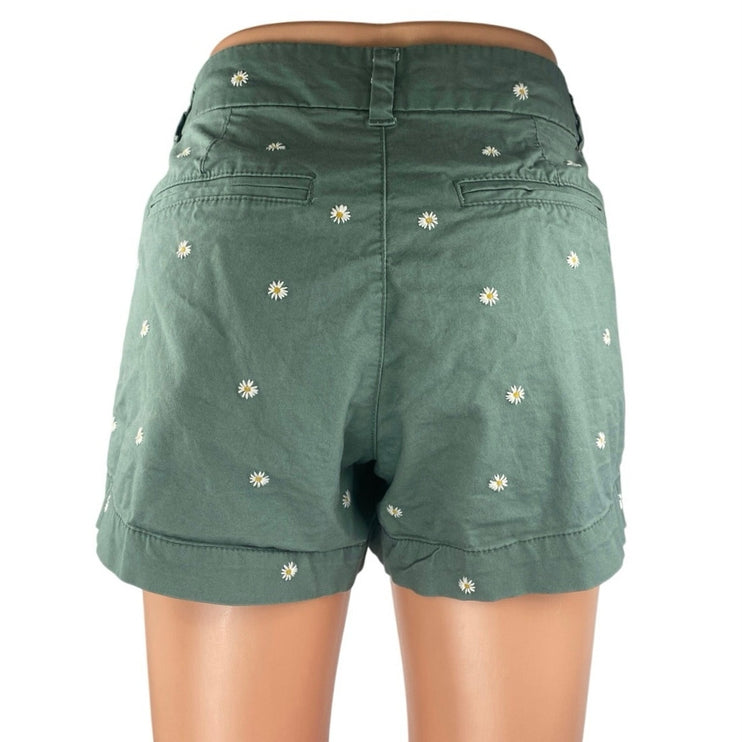 Old Navy Green Floral Daisy Embroidered Mid Rise Everyday Casual Chino Shorts 2
