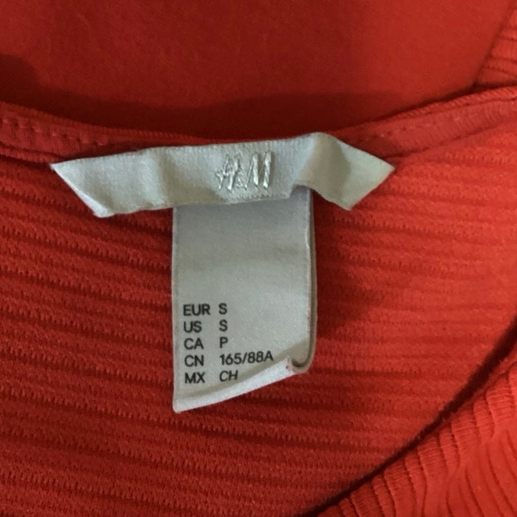 H&M Red Round Neck Cap Sleeve Zipper Stretch Solid Mini Sheath Dress Size S