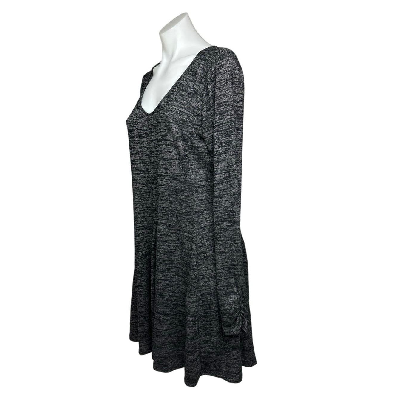Hollister Dark Gray Jersey Long Sleeve Scoop Neck Fit & Flare Sweater Brie Hollister Dark Gray Jersey Long Sleeve Scoop Neck Fit & Flare Sweater Brie