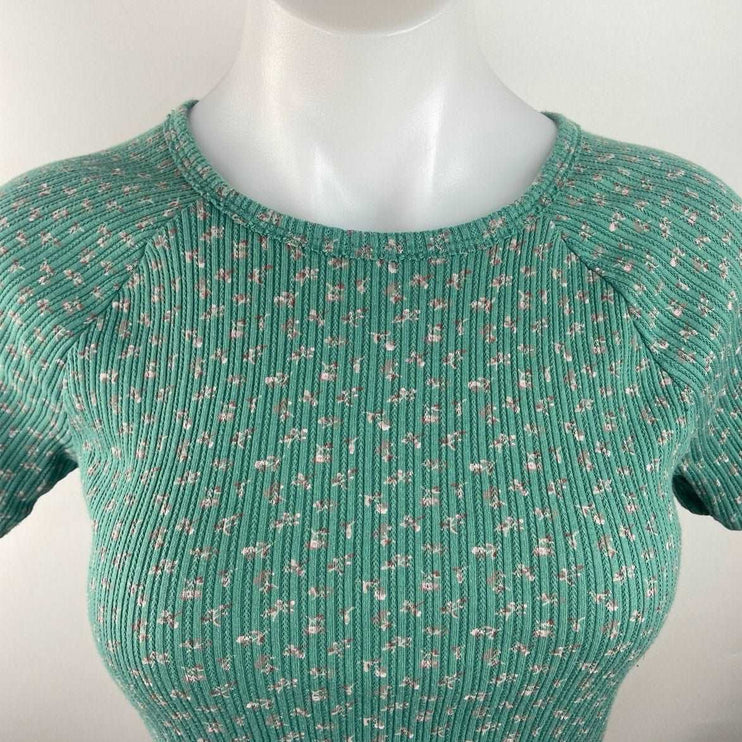 American Eagle Green Floral Print Crewneck Short Sleeve Ribbed Knit Crop Top M