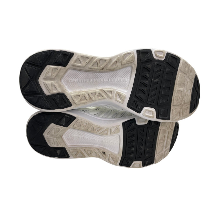 APL Techloom Wave Women's White Black Slip On Workout Athletic Running Shoes 8.5