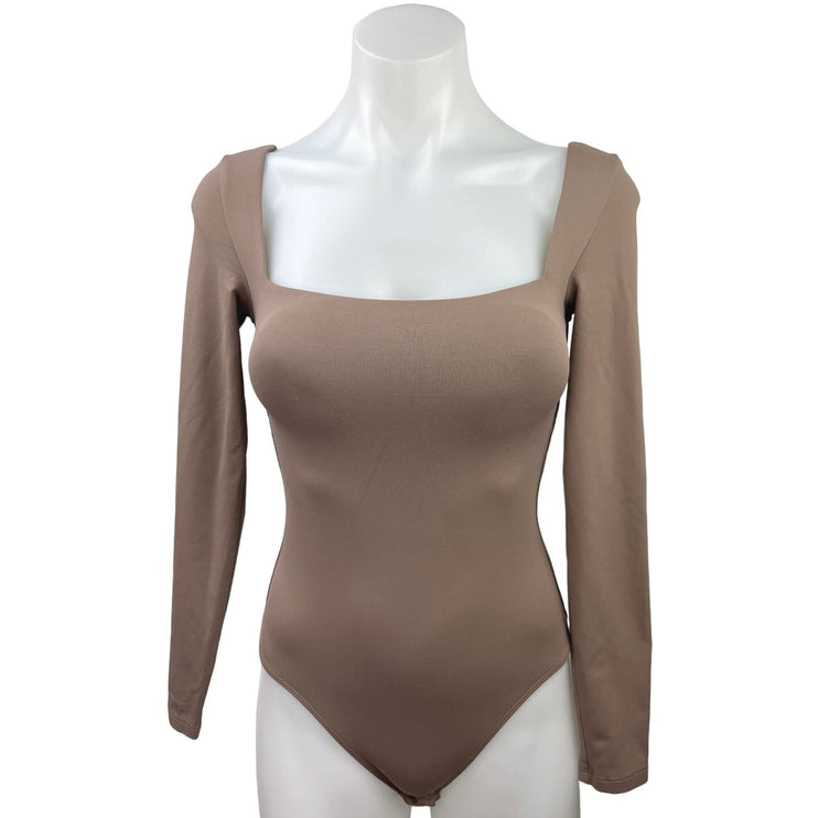 Aritzia Babaton Tan Square Neck Chic Long Sleeve One Piece Bodysuit Top Size S