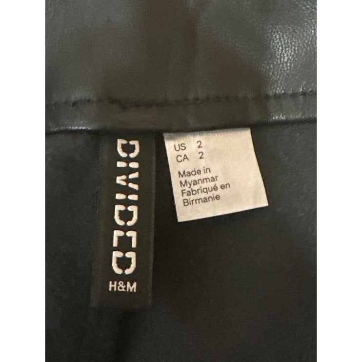 H&M Divided Black Faux Vegan Leather Pleated High Waisted Straight Leg Shorts 2