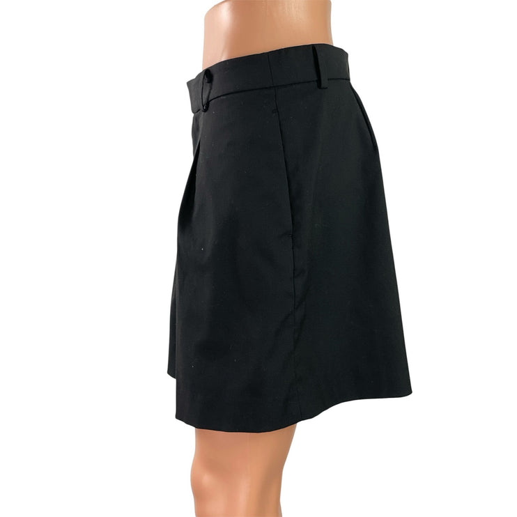 Uniqlo Smart Women's Black Pleated High Waisted Bermuda Chino Shorts Size M