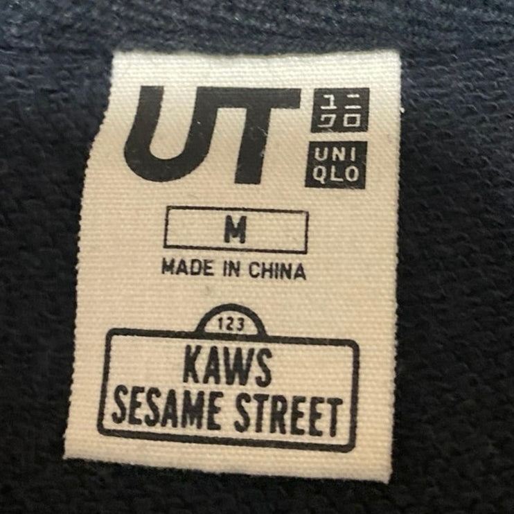 Uniqlo KAWS Sesame Street Men's Black Elmo Big Bird Long Sleeve Sweatshirt Top M
