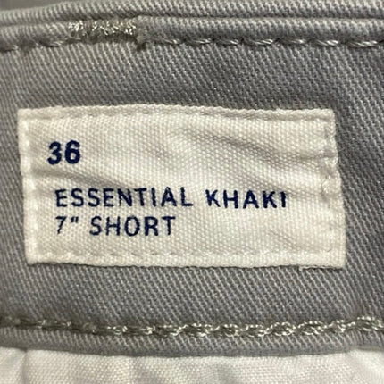 Gap Essential Khaki 7" Men's Gray Straight Golf Chino Bermuda Shorts Size 36