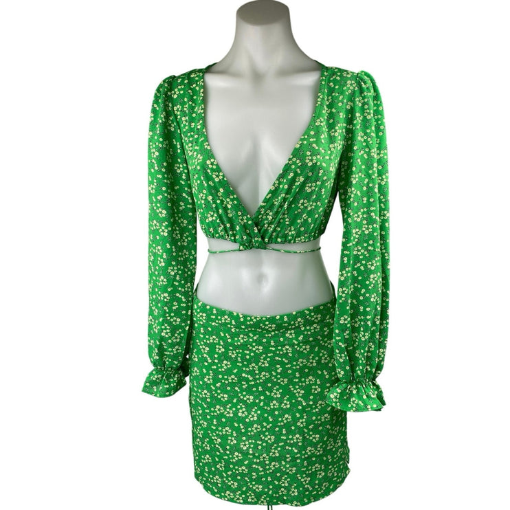 Princess Polly Charlie Green Floral Deep V Neck  Wrap Top Mini Flare Skirt Set 4