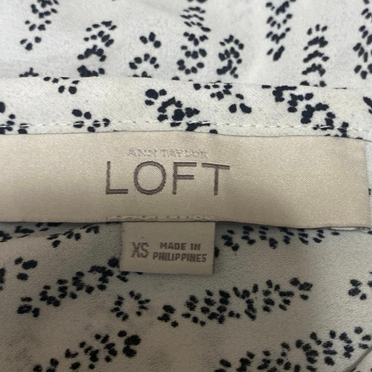 Ann Taylor LOFT White Black Abstract Long Sleeve Button Down Blouse Top Size XS