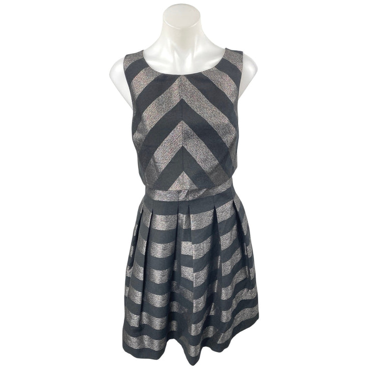 Karen Millen Black Silver Metallic Chevron Stripe Sleeveless Fit & Flare Dress 8