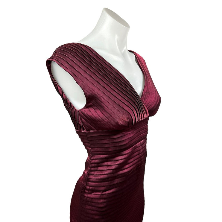 Adrianna Papell Purple Metallic Pleated V-neck Sleeveless Satin Sheath Dress 2P