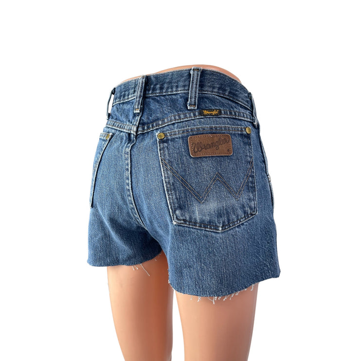 Wrangler Women's Blue Medium Wash High Waisted Cut Off Denim Jean Shorts Size 3241*=-0o