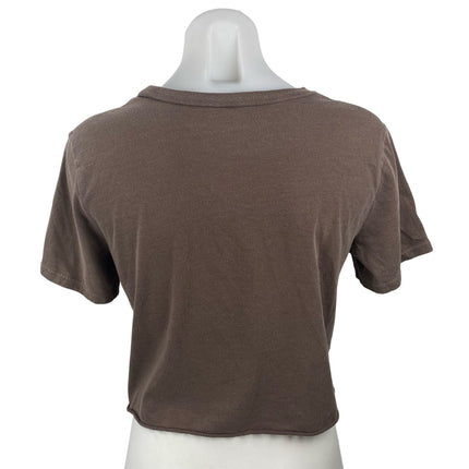 Vinyl Icons Women's Brown Graphic Short Sleeve Crew Neck Crop Tee T-Shirt Top M