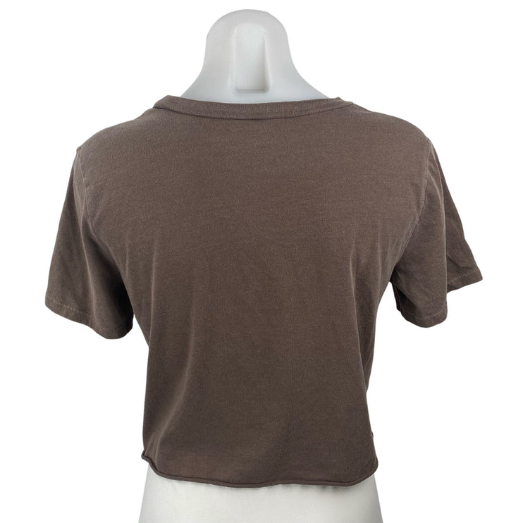 Vinyl Icons Women's Brown Graphic Short Sleeve Crew Neck Crop Tee T-Shirt Top M