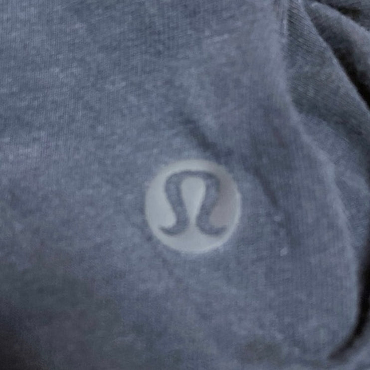 Lululemon Women's Black Long Sleeve Scoop Neck Athletic T Shirt Tee Top Size 6