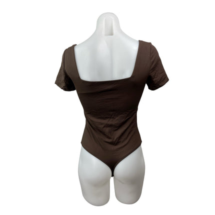 Aritzia Babaton Original Contour Brown Square Neck Short Sleeve Bodysuit Top M