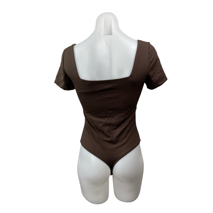 Aritzia Babaton Original Contour Brown Square Neck Short Sleeve Bodysuit Top M