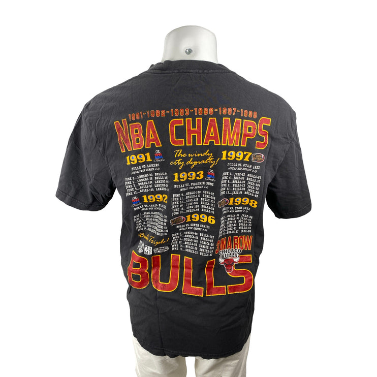 Mitchell & Ness Chicago Bulls Explode Champions Mens Black Graphic T-Shirt Top M