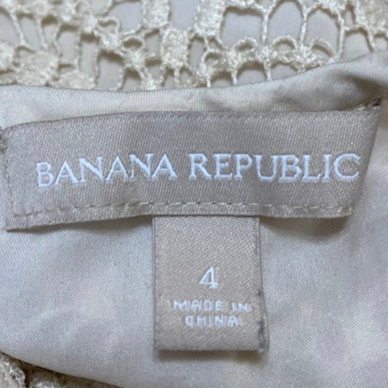 Banana Republic Cream Beige Crochet Lace Short Sleeve Crew Neck Blouse Top Sz 4