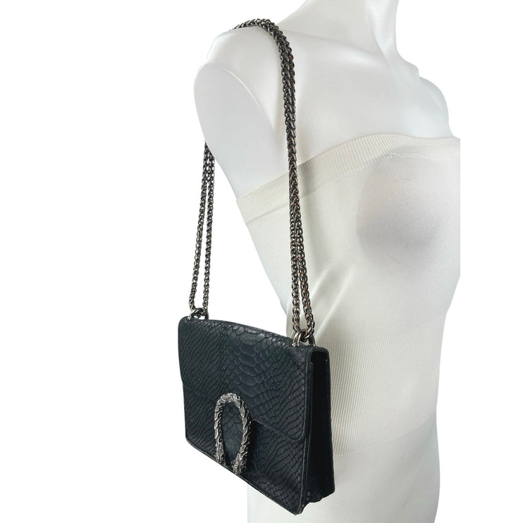 Women's Black Snakeskin Textured Faux Leather Horseshoe Chain Crossbody Bag OS