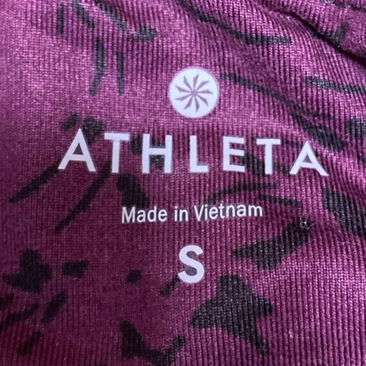 Athleta Floral Garden Relay 2.0 Maroon Activewear Fitness Capri Leggigs Pants S