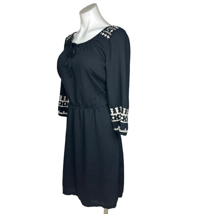 Old Navy Black White Embroidered 3/4 Sleeve Keyhole Neck Blouson Mini Dress Sz M