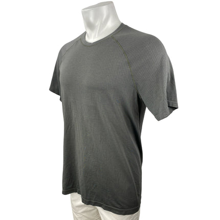 Lululemon Men's Gray Short Sleeve Running Workout Athletic T Shirt Tee Top L/XL