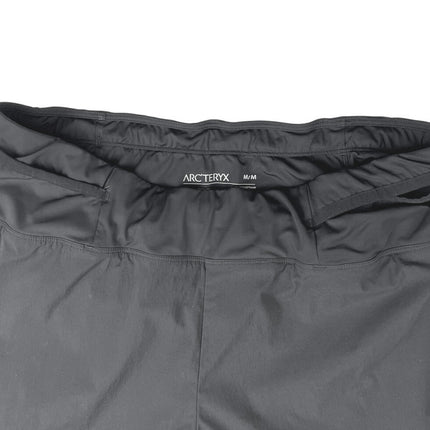 Arc'teryx Men's Black Motus Reflective Trim Workout 6" Athletic Shorts Size M
