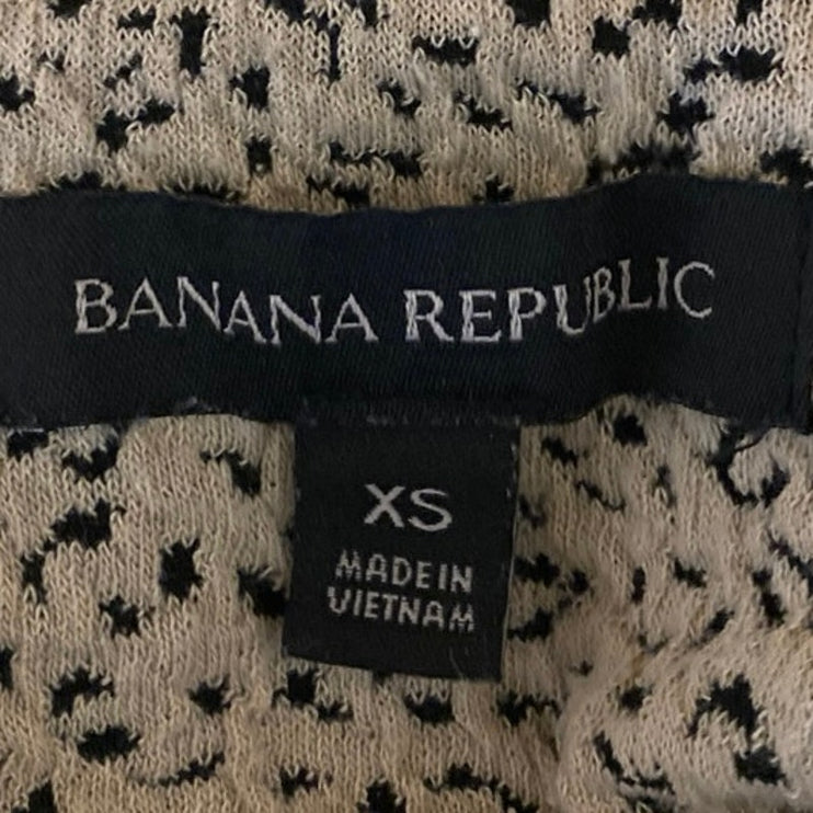 Banana Republic Tan Black Animal Print Sleeveless V-neck Knit Blouse Tank Top XS
