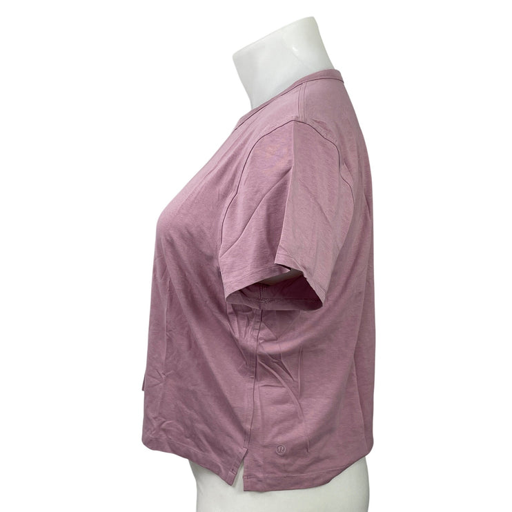 Lululemon Womens Pink Short Sleeves Relaxed Fit Crew Neck Crop Tee T-shirt Sz XL