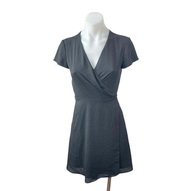 Aritzia Babaton Gray Short Sleeve V Neck A Line Tie Waist Mini Wrap Dress Sz XS