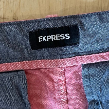 Express Classic At The Knee Men's Red Stretch Golf Chino Bermuda Shorts Size 32