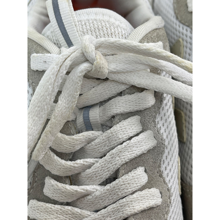 VEJA Venturi Women's White Mesh Round Toe Lace Up Athletic Sneakers Shoes Size 8