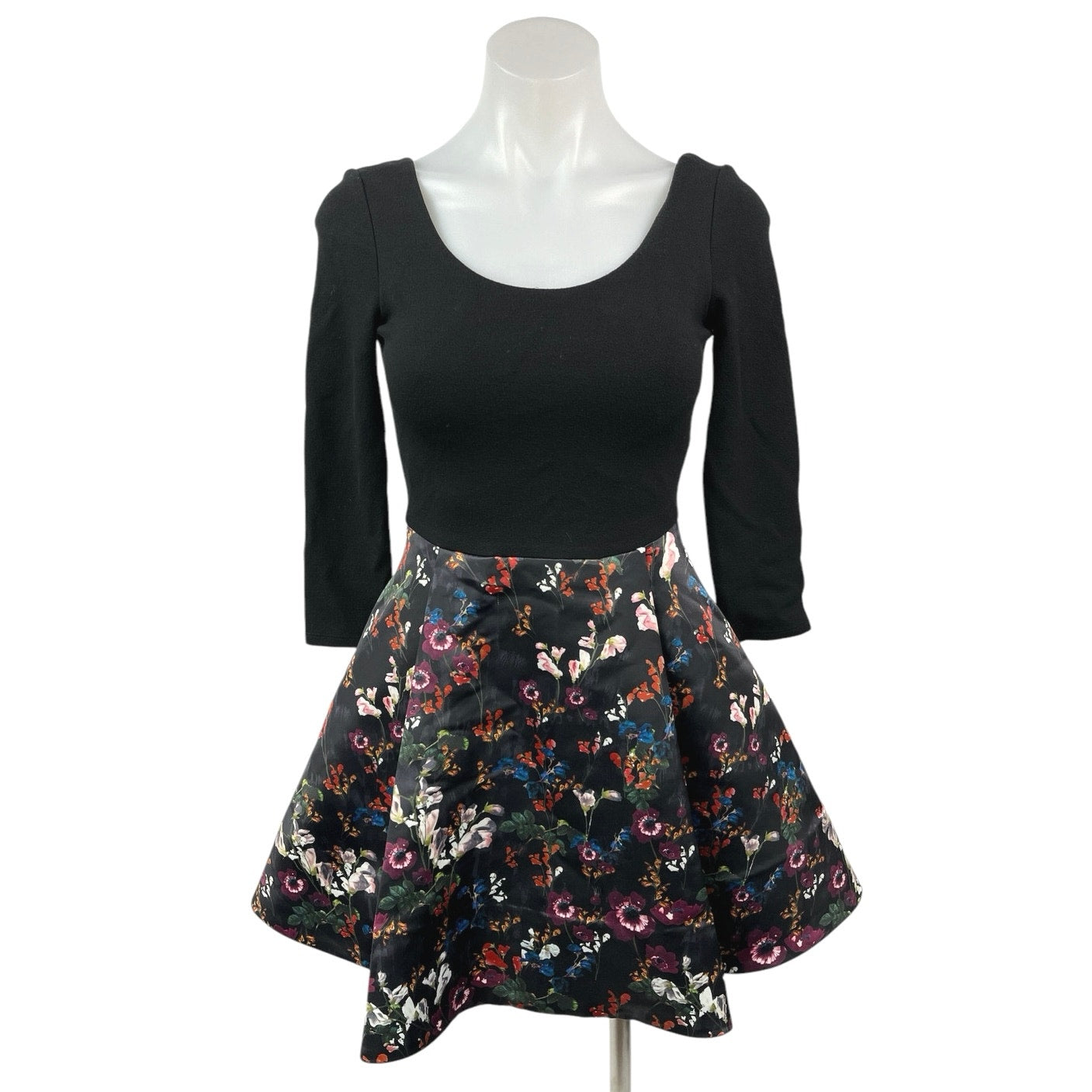 Alice + Olivia Black Floral Multi 3/4 Sleeve Scoop Neck A Line Mini Dr Brie Alice + Olivia Black Floral Multi 3/4 Sleeve Scoop Neck A Line Mini Dr Brie