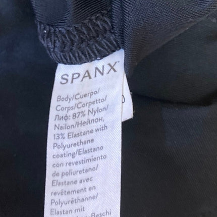 Spanx Black Faux Leather Mid Rise Skinny Fitness Workout Gym Leggings Pants Sz S