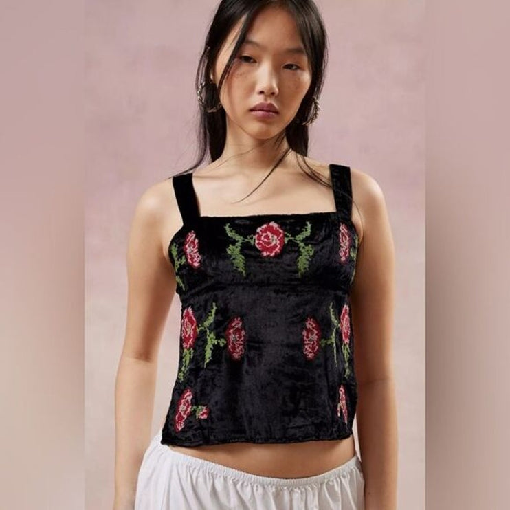 Urban Outfitters Kimchi Blue Jana Black Velvet Embroidered Floral Tank Top Sz L