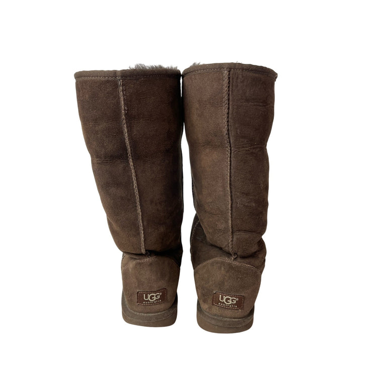UGG Brown Sheepskin Suede Leather Round Toe Classic Tall II Winter Boots Size 9