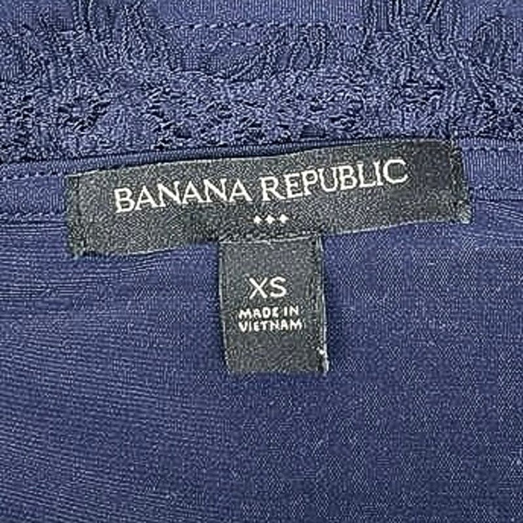 Banana Republic Navy Blue V Neck Short Sleeve Lace Trim T-Shirt Top Size XS