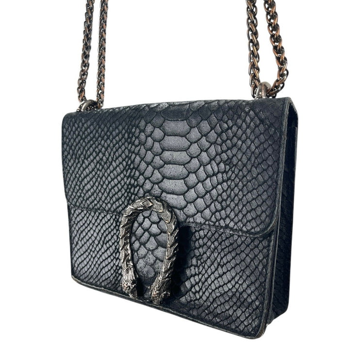 Women's Black Snakeskin Textured Faux Leather Horseshoe Chain Crossbody Bag OS