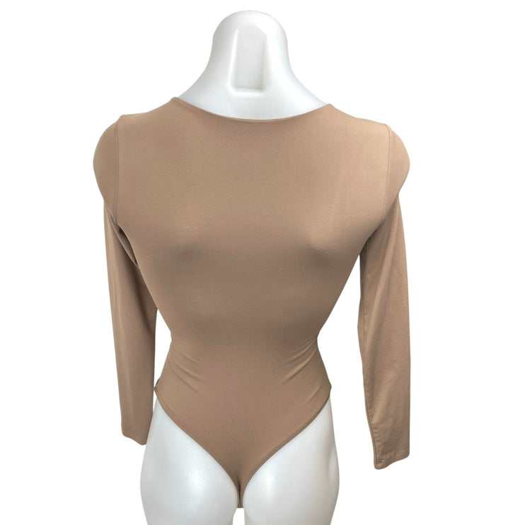 Aritzia Babaton Tan Long Sleeve Crew Neck T Shirt Thong Bodysuit Top Size XS