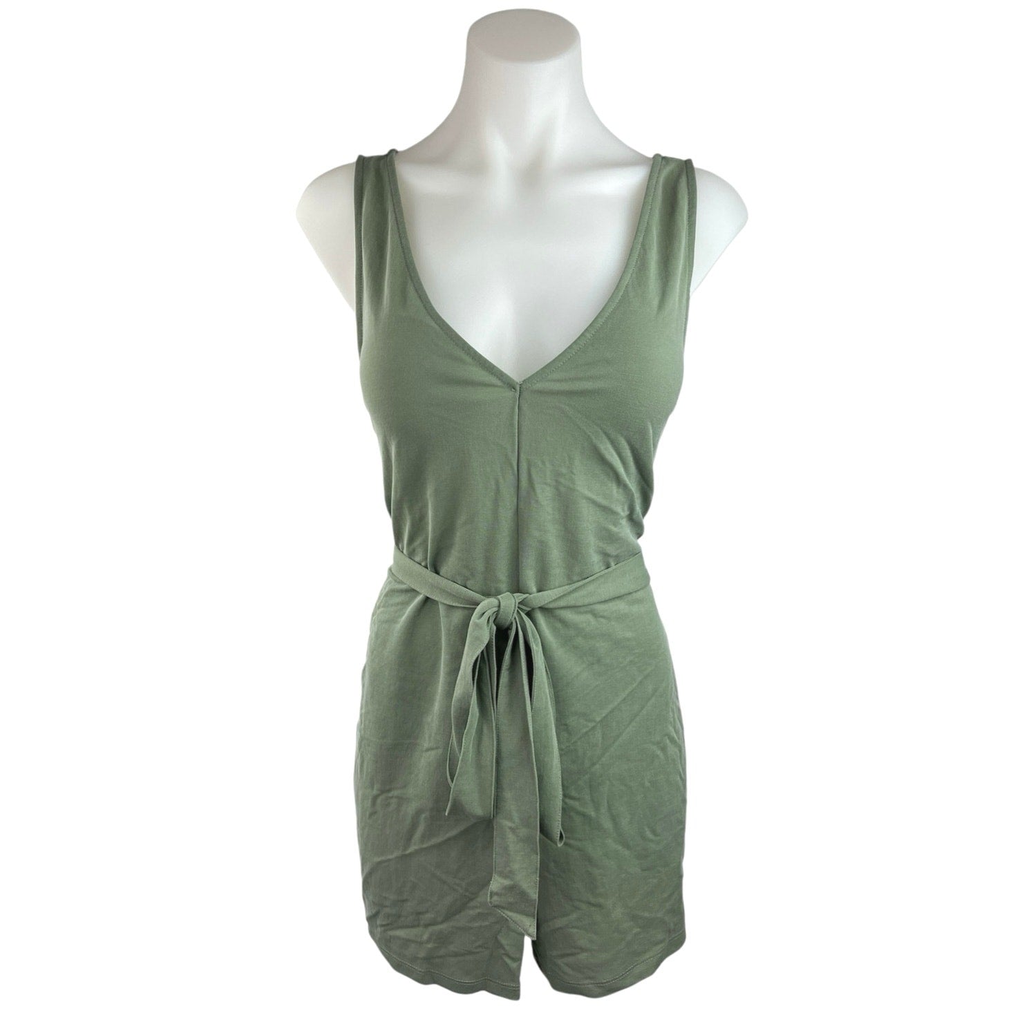 Zara Green Sleeveless V-Neck Belted Tie Waist Pull On Jumpsuit Romper Brie Zara Green Sleeveless V-Neck Belted Tie Waist Pull On Jumpsuit Romper Brie